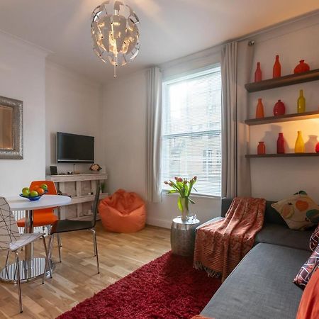 The Wanderlust - 1 Bedroom Apartment L Sleeps 4 With Sofa Bed L Prime Location Plus Free Wifi L Perfect For Business & Leisure Travelers L 15Percent Off Weekly & 20Percent Off Monthly Stays! Londen Buitenkant foto