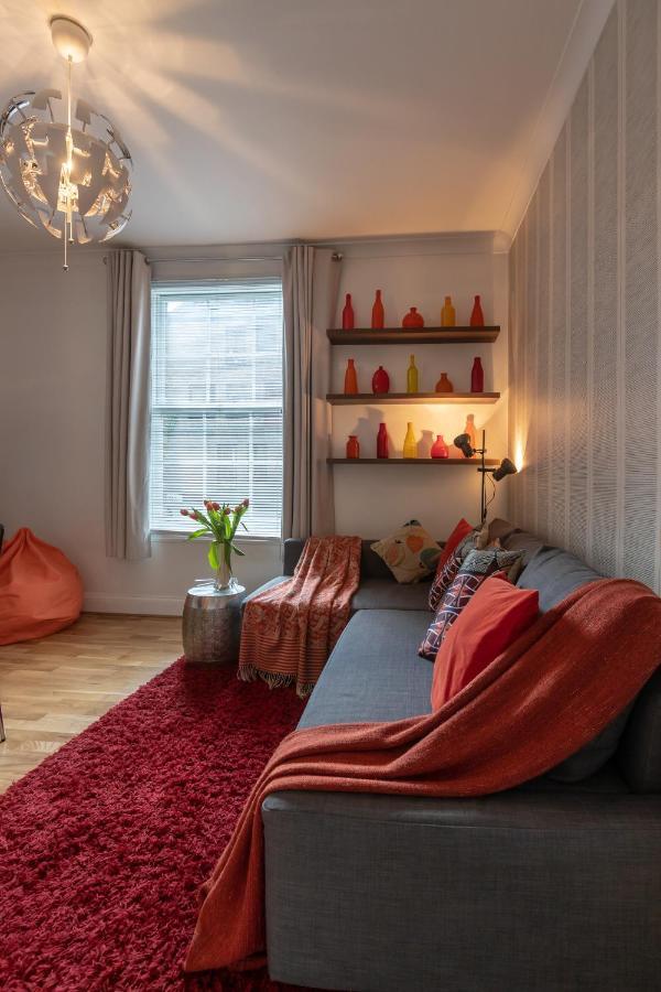 The Wanderlust - 1 Bedroom Apartment L Sleeps 4 With Sofa Bed L Prime Location Plus Free Wifi L Perfect For Business & Leisure Travelers L 15Percent Off Weekly & 20Percent Off Monthly Stays! Londen Buitenkant foto